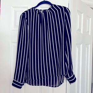 WHBM Size2 L/S 100% Polyester top